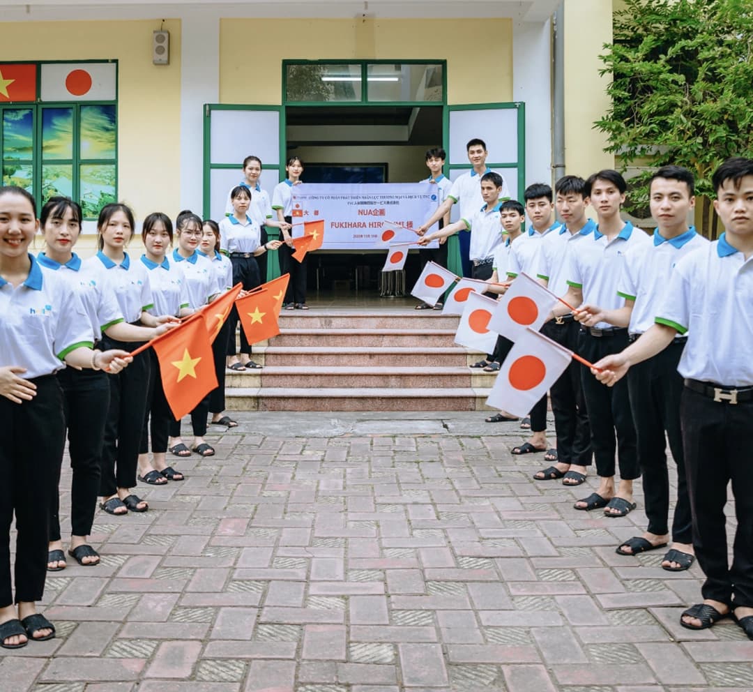 Hoạt động HelloJob 9